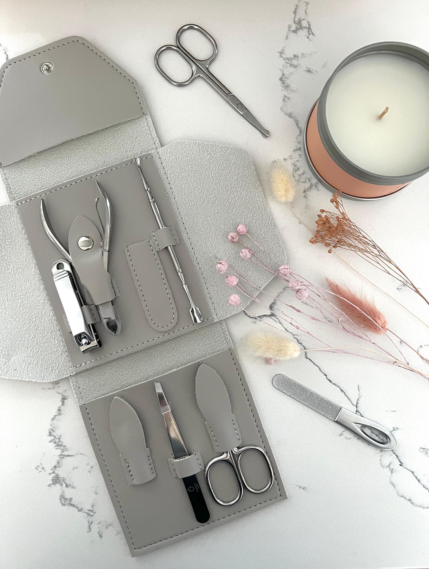 Clay Luxury Seven Piece Manicure Set